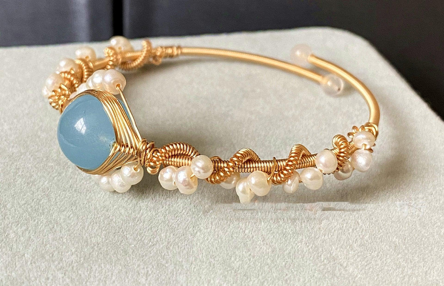 black pearl bracelet