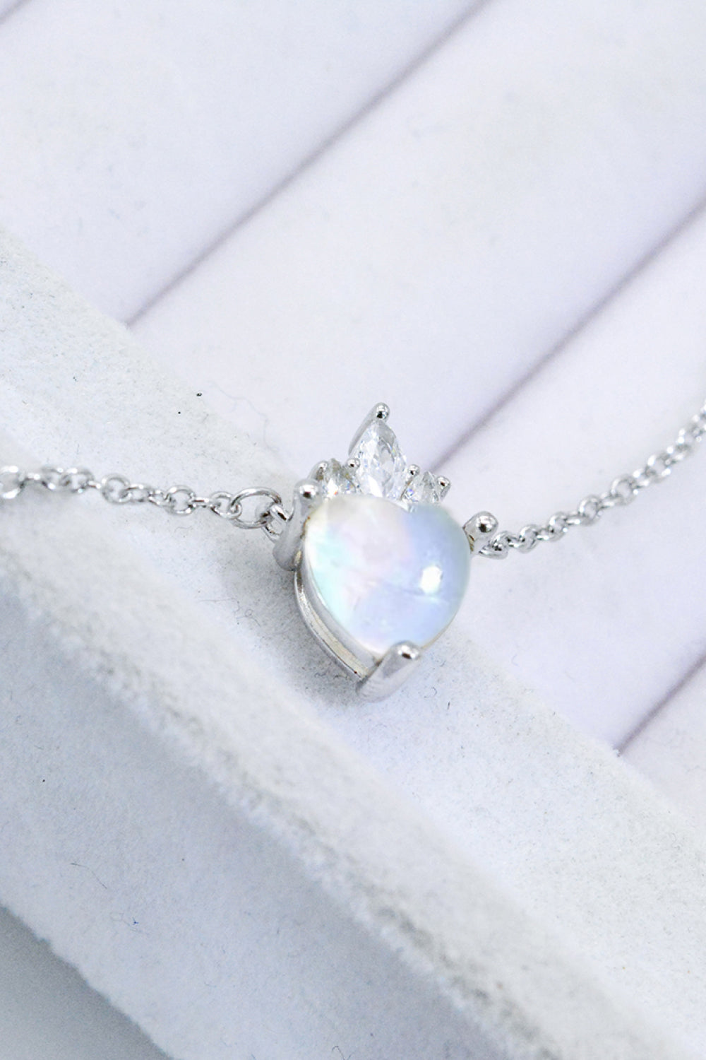 diamond heart pendant necklace