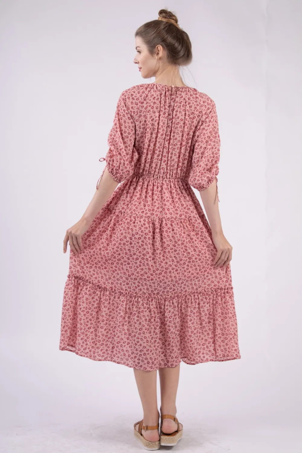 VERY J Floral Round Neck Tiered Midi Dress.