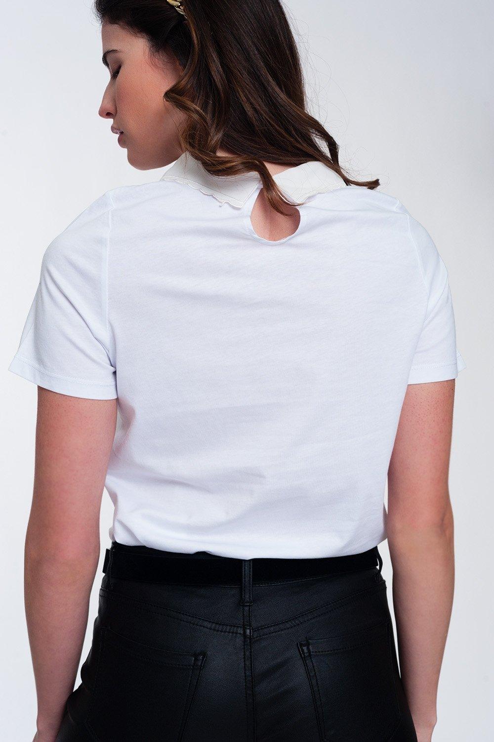 T-Shirt With Collar Detail in White - PRAYANS